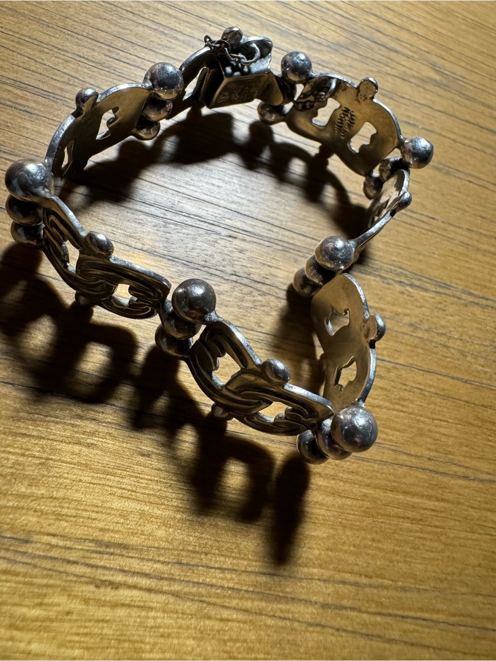 Taxco Silver Linked Knot Bracelet - Picture 5 of 7